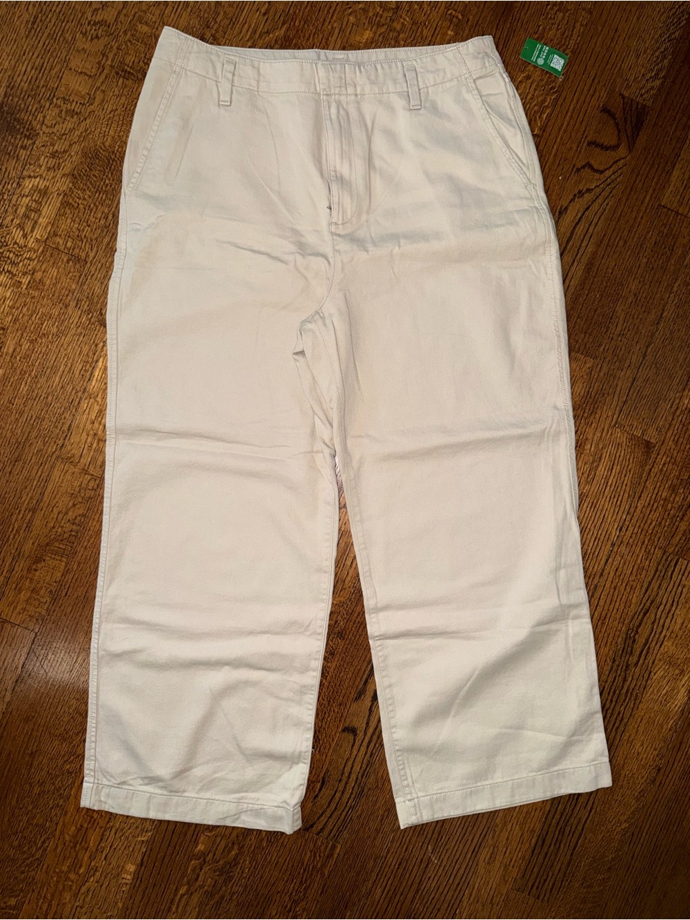 GAP Women’s White Wide-Leg Crop Pants